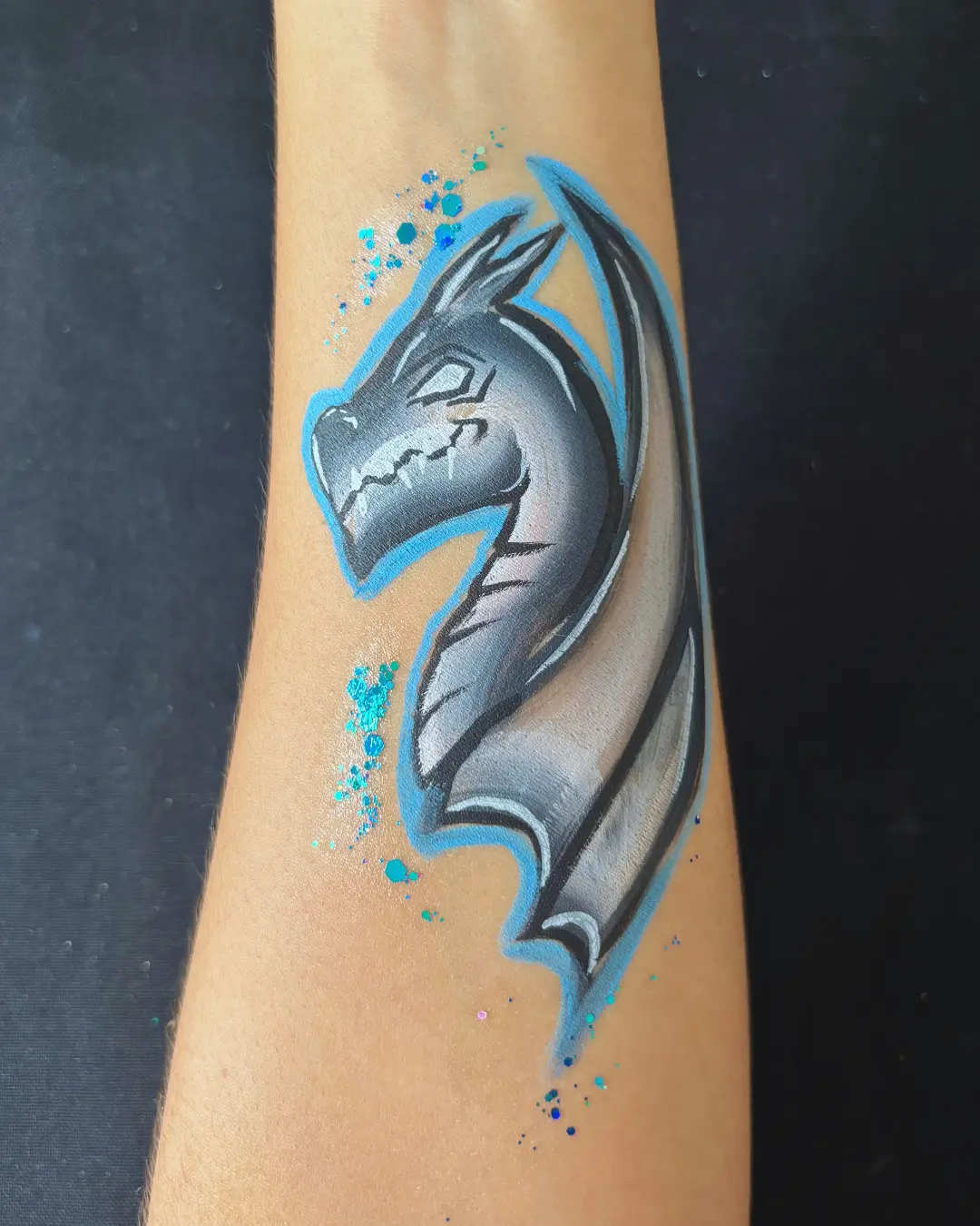 Pintura corporal avançada de dragão